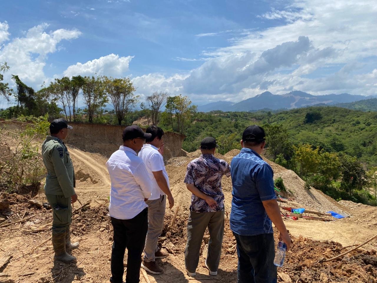 Turun Lapangan, DPRD Pohuwato Atensi Laporan Masyarakat Terkait Aktivitas PETI (Foto Guslan)