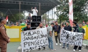 Mahasiswa gelar aksi demonstrasi di Kejaksaan Negeri Boalemo