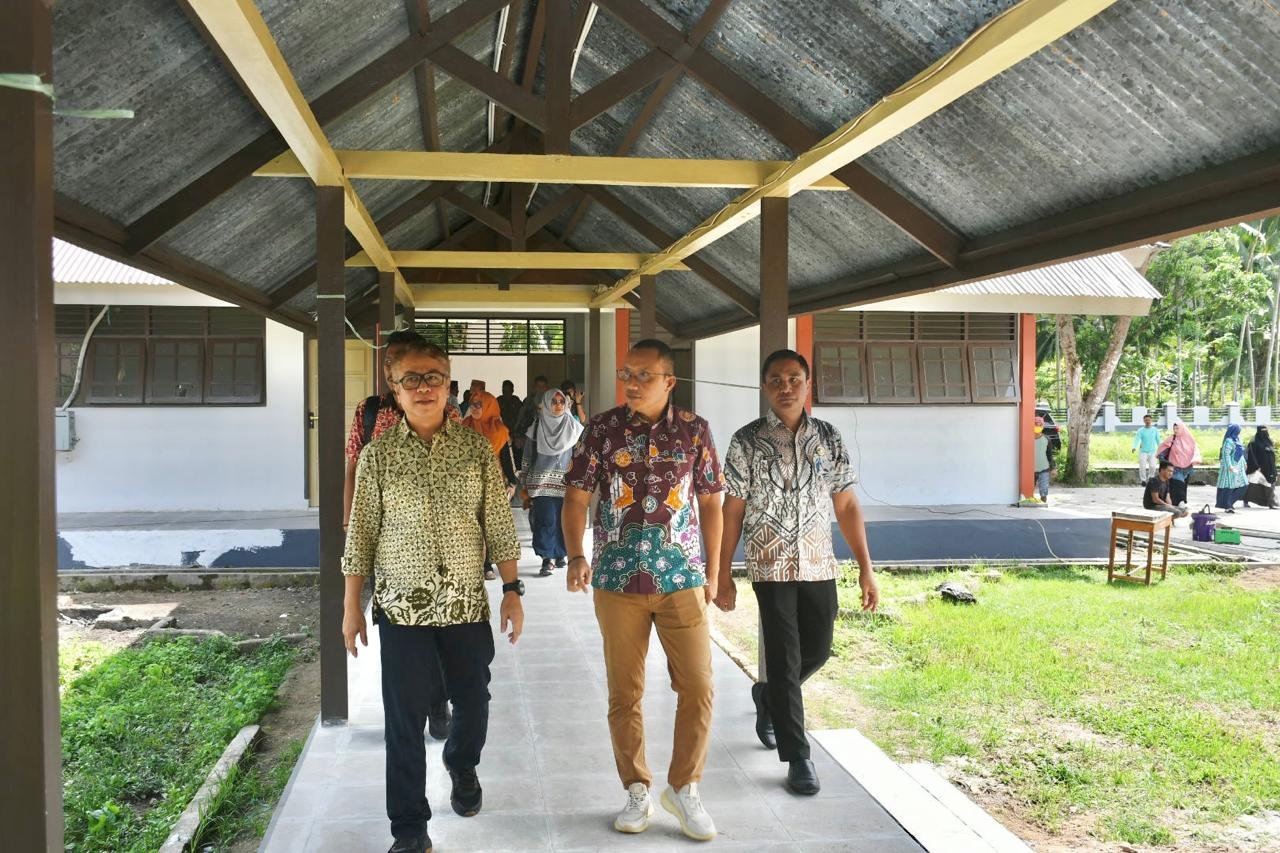 Wabup Lahmudin Hambali sambut kunjungan tim Kementrian PU dalam rangka meninjau pembangunan sekolah rakyat
