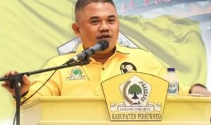 Ketua DPD II Golkar Pohuwato Nasir Giasi