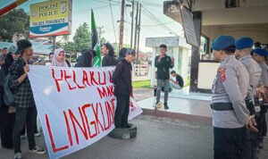 HMI Pohuwato Gelar Aksi Selamatkan Lingkungan Dari Aktivitas Pertambangan