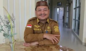 Kepala Dinas Perindag dan UKM Ibrahim Kiraman