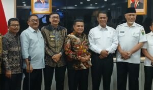 Bupati Boalemo, Rum Pagau bersama Menteri Pertanian, Andi Amran Sulaiman