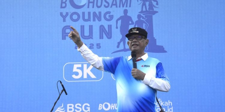 Bupati Bone Bolango Ismet Mile