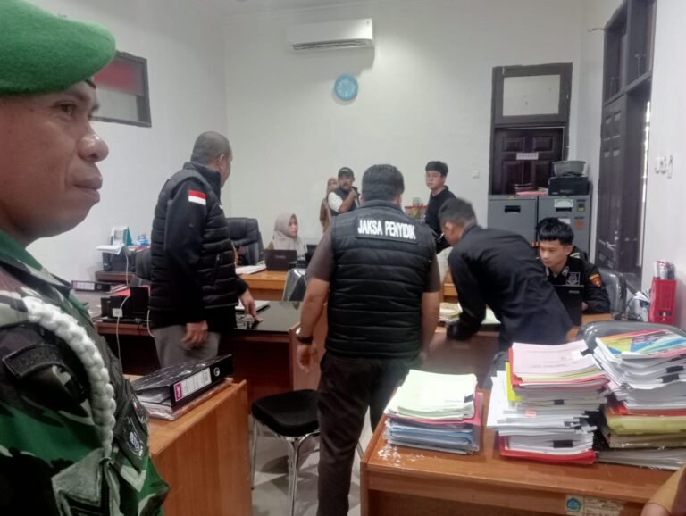 Kejaksaan Negeri Boalemo Sita Dokumen Perdis Fiktif di Kantor DPRD Boalemo
