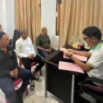 Polres Pohuwato Serahkan Tersangka Perkara Km 18 Popayato ke Kejaksaan Negeri Pohuwato ( Foto : Polres Pohuwato)