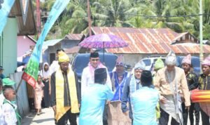 Wakil Bupati Boalemo, Lahmuddin Hambali pada saat mengikuti Ekspresi Budaya Bajau dalam bingkai NKRI