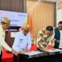 penandatanganan Naskah Perjanjian Hibah Daerah (NPHD) antara Pemkab Bone Bolango dan Badan Pengawas Pemilu (Bawaslu) Kabupaten Bone Bolango