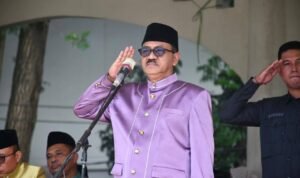 WhatsApp Image 2025-10-28 at 10.02.57 Bupati Boalemo, Rum Pagau kenakan pakaian adat Gorontalo