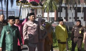 Proses Penyambuta Kajari Bone Bolango secara adat Proses Penyambuta Kajari Bone Bolango secara adat