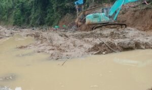 Gunakan alat berat excavator, Kegiatan PETI Km 16 Popayato Rusak Sumber Air Bersih Popayato