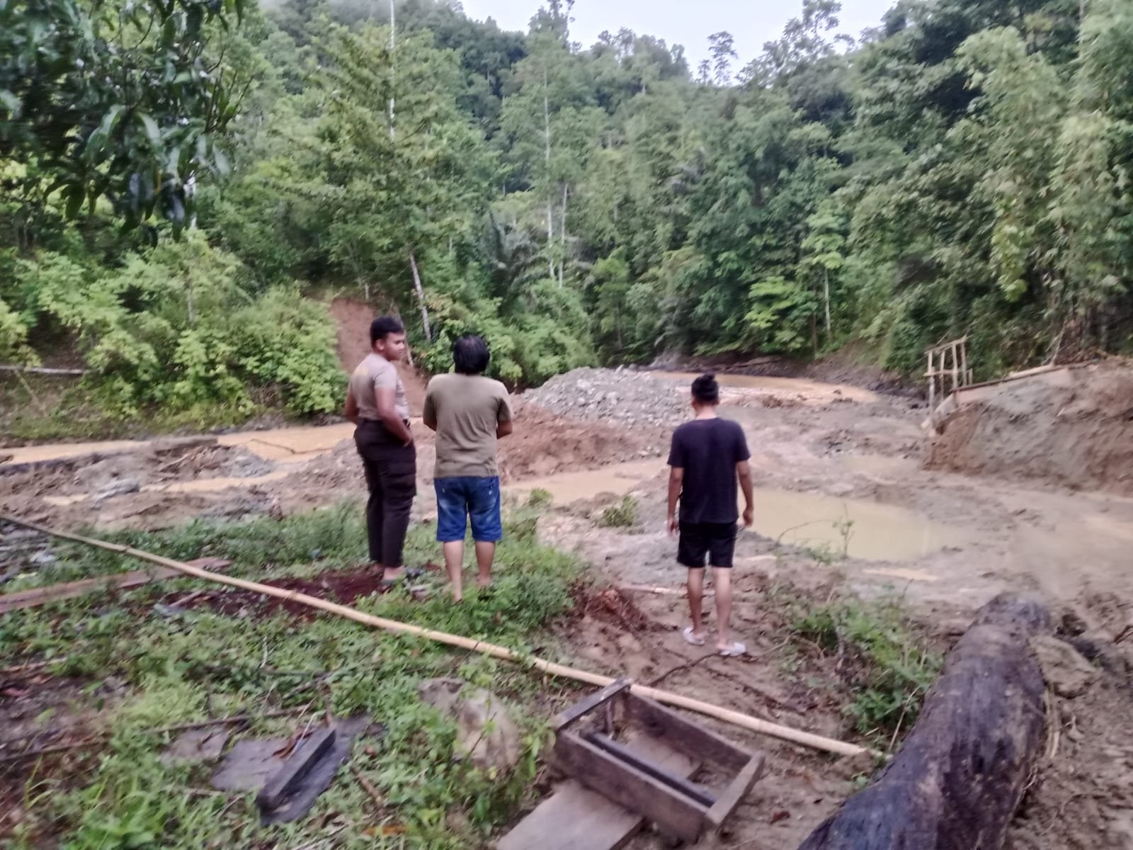 Lokasi PETI Km 16 Popayato ( Sumber : Polsek Popayato)