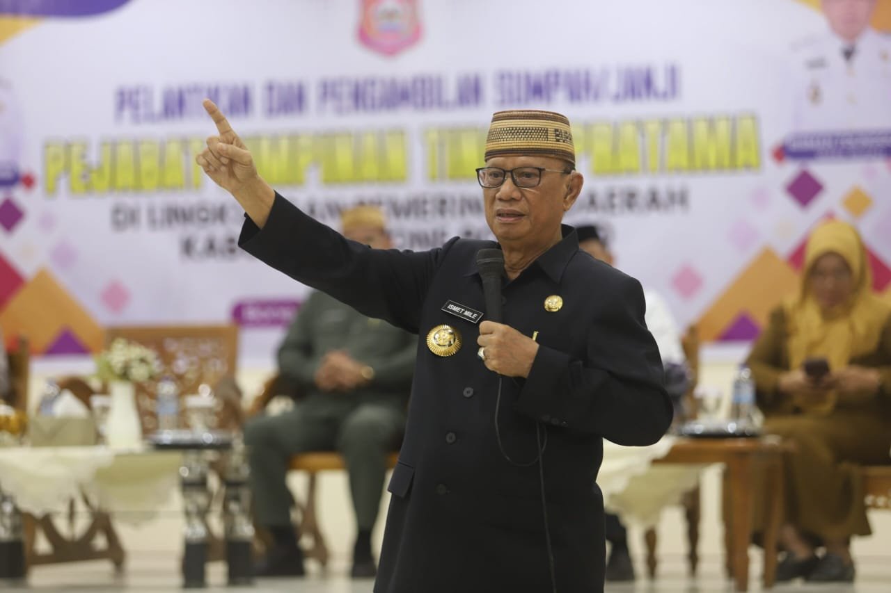 Bupati Kabupaten Bone Bolango, Ismet Mile