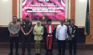 Bupati Bone Bolango, Ismet Mile, menghadiri Sidang Terbuka Pengadilan Tinggi Gorontalo dalam rangka Pengambilan Sumpah Jabatan dan Pelantikan Ketua Pengadilan Negeri Gorontalo, Yusuf Syamsudin