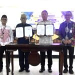 Penandatanganan Nota Kesepahaman (MoU) dan Perjanjian Kerja Sama itu dilakukan langsung oleh Bupati Bone Bolango, Ismet Mile dengan Bupati Minahasa Selatan, Franky Donny Wongkar