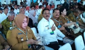(Barisan Depan - Kemeja Putih : Bupati Boalemo Rum Pagau Hadiri Peluncuran Program Sekolah Rakyat Terintegrasi)
