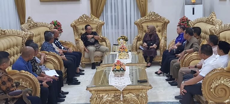 Komisi III DPRD Provinsi Gorontalo Temui Gubernur Gorontalo (Foto Humas Deprov)
