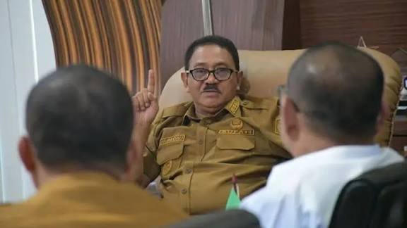 Bupati Boalemo Rum Pagau