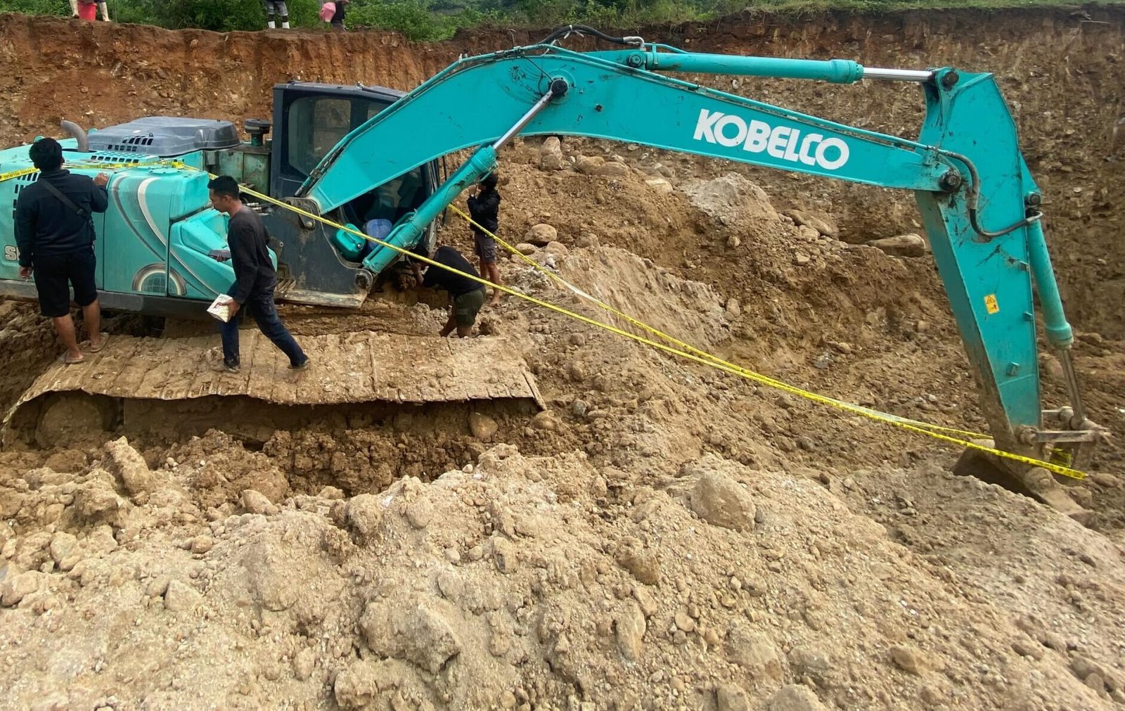 Satreskrim Polres Pohuwato Amankan Alat Berat di Lokasi PETI