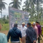 Bupati Boalemo, Rum Pagau, mendampingi tim dari Kemendiktisainstek meninjau lokasi rencana pembangunan SMA Unggul Garuda