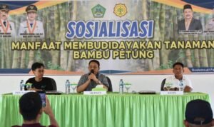 Bupati Boalemo Rum Pagau saat menghadiri sosialisasi manfaat membudidayakan tanaman bambu petung