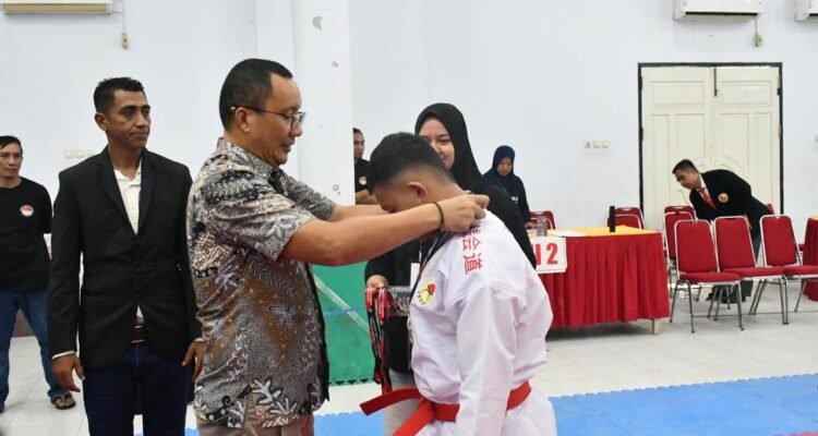 Wabup Lahmuddin Buka Kejuaraan Karate di Boalemo