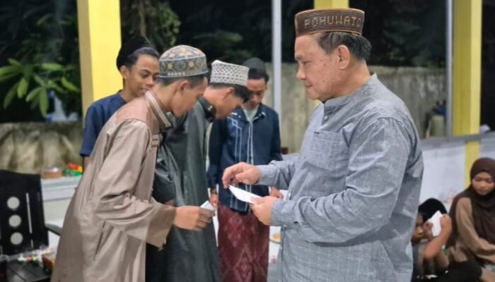 Berbagi Kebahagiaan di Bulan Suci, Beni Nento Bukber dan Santuni Anak Yatim Piatu