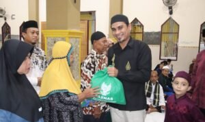 Ketya Baznas Pohuwato Distribusikan Paket Sembako Ramadan ( Foto: Humas Baznas)