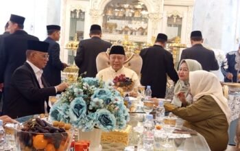 Momen Kehangan Bupati Ismet Mile dan Gubernur Gorontalo Gusnar Ismail saat Safari Idulfitri 1447 Hijriah