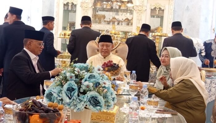 Safari Idulfitri ke Kediaman Gubernur, Ismet Mile Tekankan Sinergitas Untuk Kemajuan Daerah