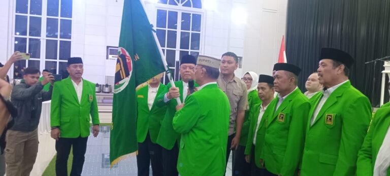 Muhamad Mardiono lantik Ismet Mile jadi Ketua PPP Provinsi Gorontalo