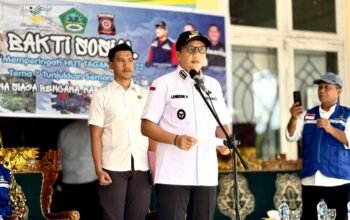 Wakil Bupati Boalemo, Lahmuddin Hambali pimpinan apel bakti sosial HUT Tagana. (Foto Mitro Nanto)