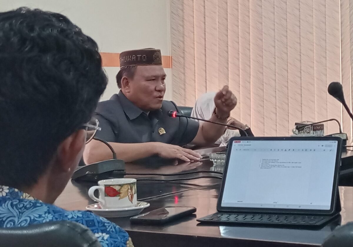 Ketua DPRD Pohuwato Beni Nento