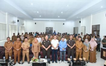 Penyuluhan dan Penerangan Hukum Bagi Kepala Desa di Boalemo. (Sumber Foto: Prokopim)
