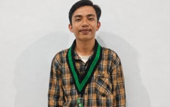 Pemuda Asparaga, Nur Kholis Arbie