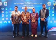 Bupati Bone Bolango Ismet Mile Bersama Sejumlah Pejabat Daerah
