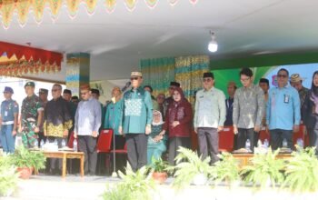 Bupati Bone Bolango, Ismet Mile pimpin upacara Hardiknas 2026. (Foto Prokopim)
