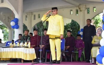 Wabup Boalemo, Lahmuddin Hambali jadi inspektur upacara Hardiknas 2026. (Foto Prokopim)