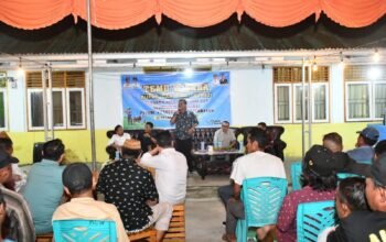 Bupati Boalemo Rum Pagau sampaikan program unggulan Pemkab Boalemo ke Petani Wonosari di sektor pertanian. (Foto Prokopim)