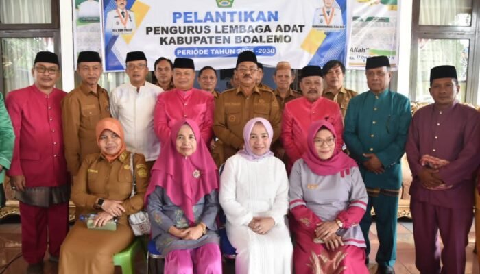 Pengurus Lembaga Adat Boalemo Resmi Dilantik, Ini Pesan Bupati Rum Pagau