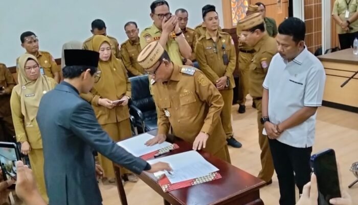 Ismet Mile Titipkan Harapan Besar di Pundak Direktur PT Bone Bolango Cemerlang