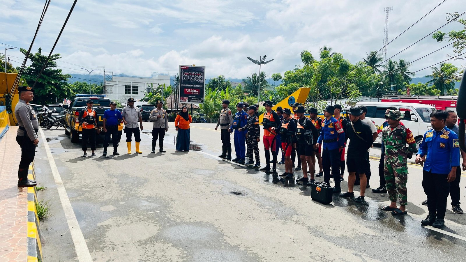 BPBD Boalemo Bersama Unsur Gabungan Terus Melakukan Pencarian Korban Hanyut di Sungai Lahumbo. (Sumber Foto: Istimewa)