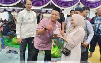 Berkah Iduladha, Warga Genggam Erat Daging Kurban Pemberian Polres Boalemo