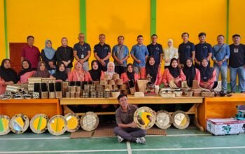 Foto Bersama Manajemen PT LIL, UMKM Sahaja, Pemerintah Kabupaten Pohuwato, Pemdes Dambalo dan Koperasi Binaan