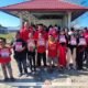 Dewan Pimpinan Cabang (DPC) PDI Perjuangan Kabupaten Boalemo turun langsung ke lapangan untuk menyalurkan bantuan perlengkapan sekolah bagi anak-anak dari keluarga petani dan nelayan di Desa Dulupi. (Foto: Istimewa)
