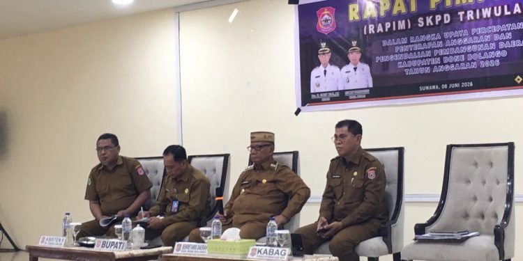 Bupati Bone Bolango, Ismet Mile Pimpin Rapat Pimpinan SKPD Triwulan I. (Sumber Foto: Kominfo)