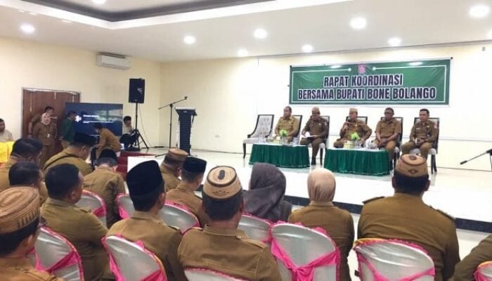 Ingatkan Soal Disiplin, Ismet Beri Peringatan Tegas Kepada Pegawainya