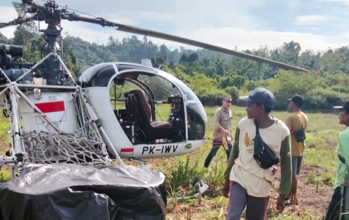Helikopter yang Diduga Milik Salah Satu Perusahaan Tambang yang akan Masuk ke Wilayah Taluditi Pohuwato