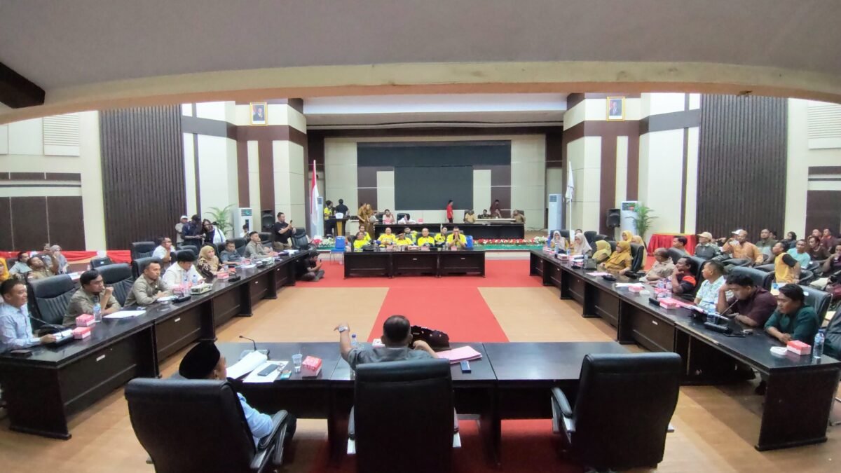 DPRD Pohuwato Gelar RDPU Bersama LSM Labrak, Penambang dan PT Merdeka Copper Gold
