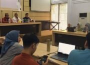 Sekretaris Daerah Bone Bolango, Iwan Mustapa saat membuka kegiatan Penyusunan Kebutuhan Jabatan Fungsional Analis Sumber Daya Manusia Aparatur Pemerintah Kabupaten Bone Bolango Tahun 2026.(Foto Kominfo)